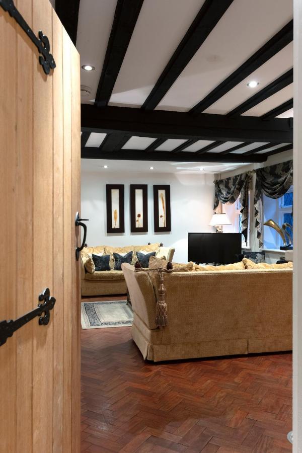 הוילה Luxury Eton House, 5 Minute Walk To Windsor Castle מראה חיצוני תמונה